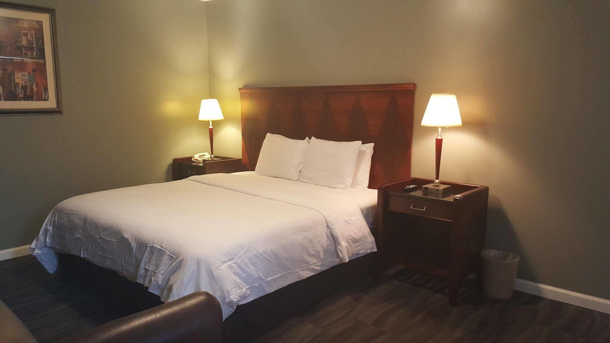 Jefferson Inn And Suites Zewnętrze zdjęcie